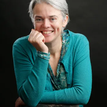 Nicole Van Lipzig picture